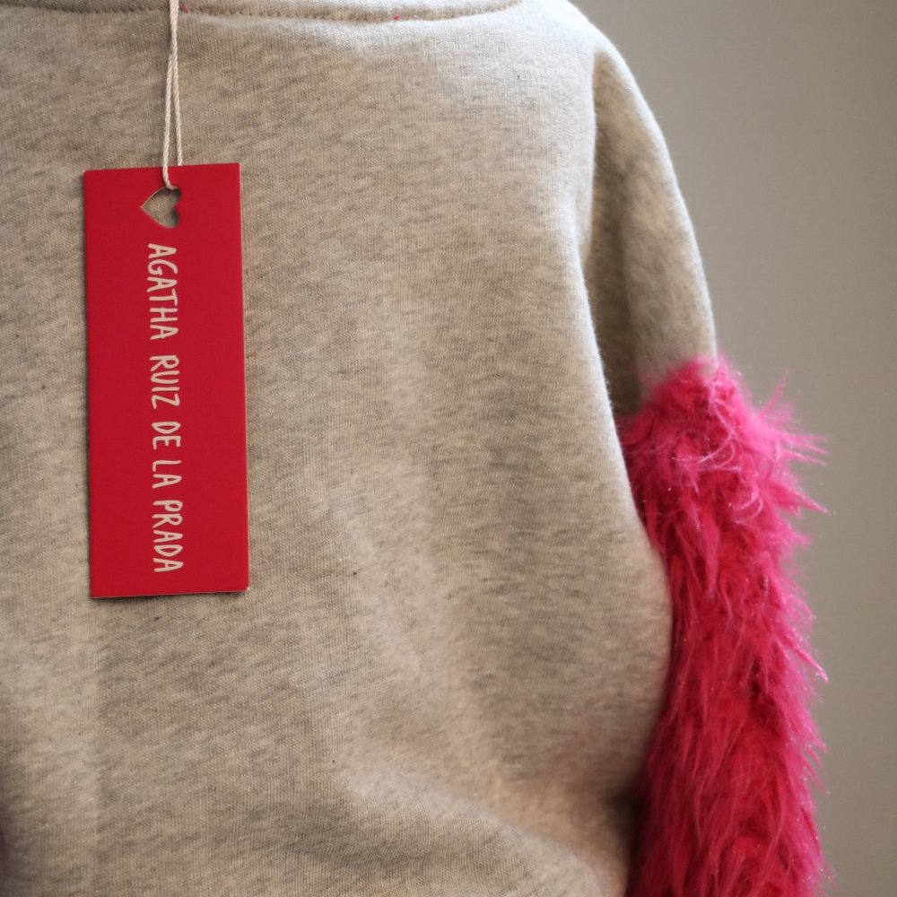 Agatha Ruiz De La Prada sweat top NWT - Picture 3 of 4